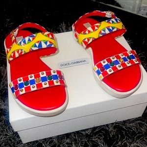 Beautiful vibrant size 28 EU Dolce & Gabbana Sandals for little girls